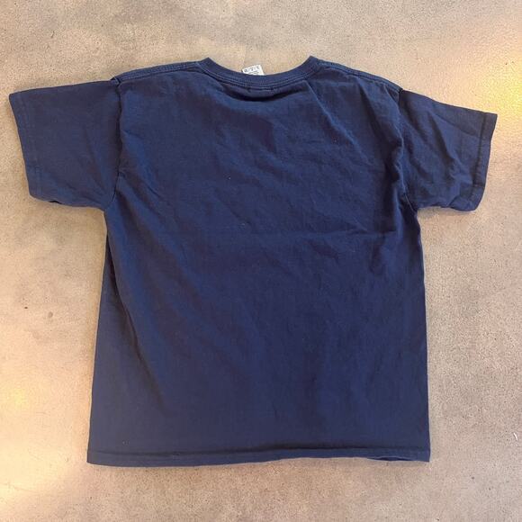 Gildan Keystone Colorado Navy Blue bear mountain Tshirt Boys Youth small NEW - Picture 3 of 3